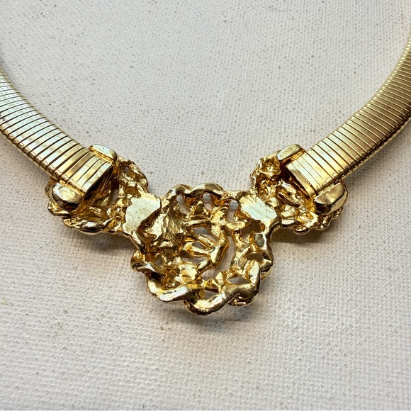 Vintage Chain Link Pendant Gold Tone Flexible Omega Tubogas Choker Necklace - Picture 5 of 6